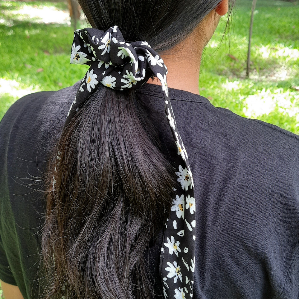 Daisy Print Scarf Scrunchie / Tail Scrunchie / Bowknot Scrunchie