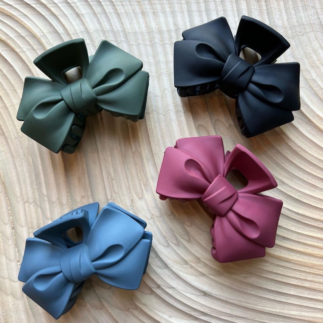 Black Bow Shaped Claw Clip