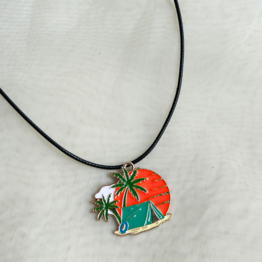The Travel + Camping Collection Chains