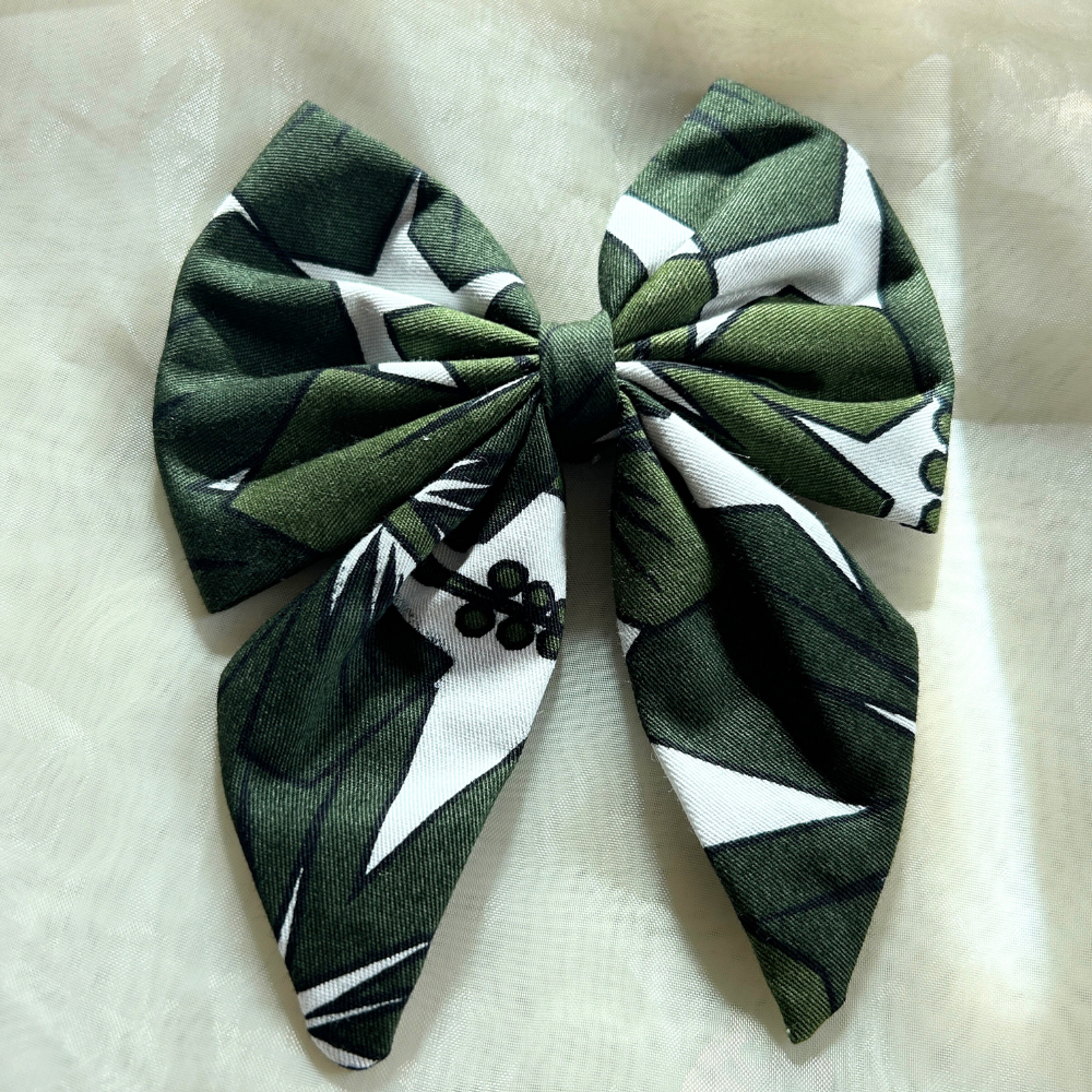 Green Prints Pigtail Bow