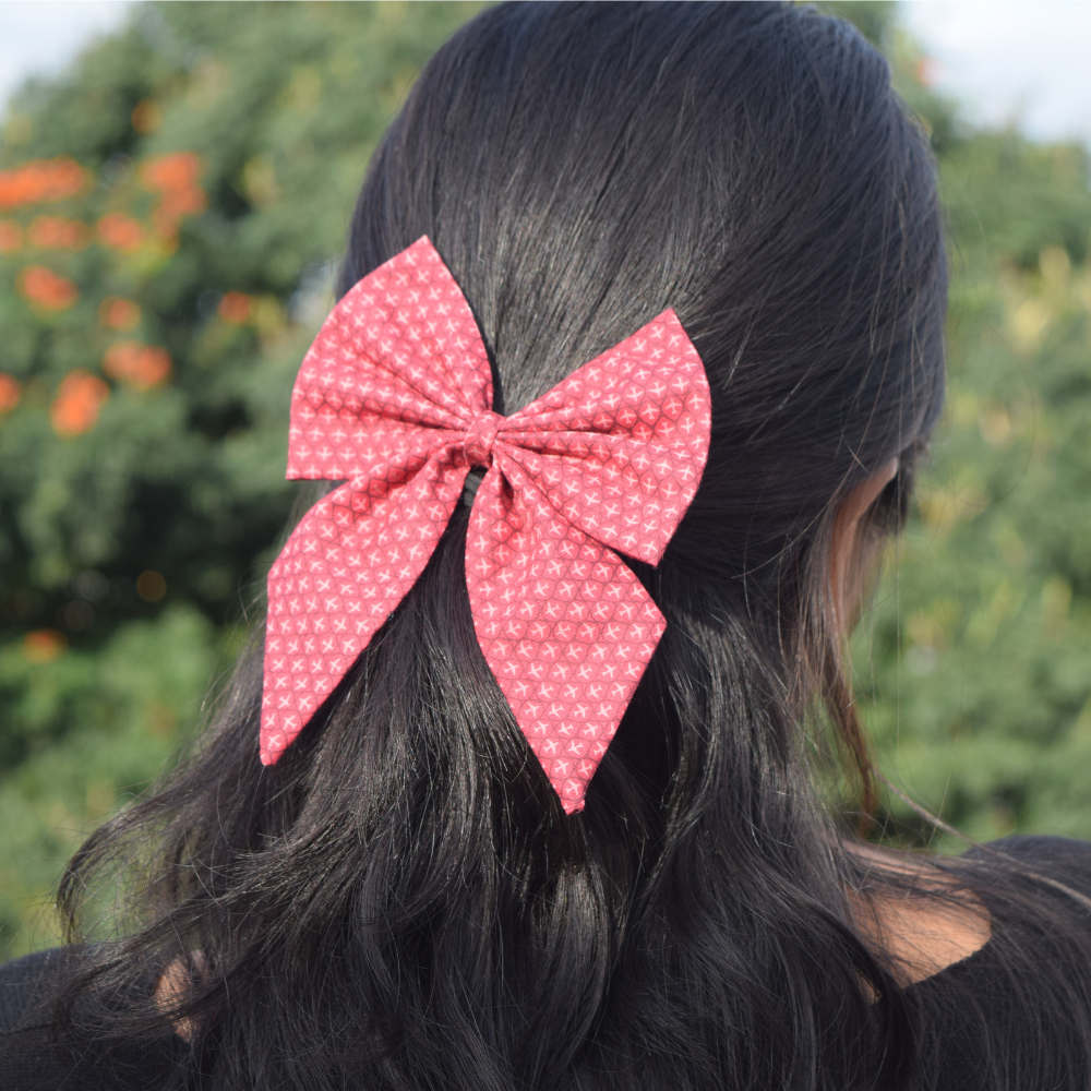 Airplanes - Pigtail Bow