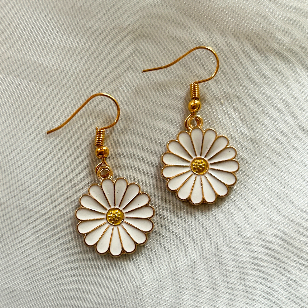 Daisy Earrings - White