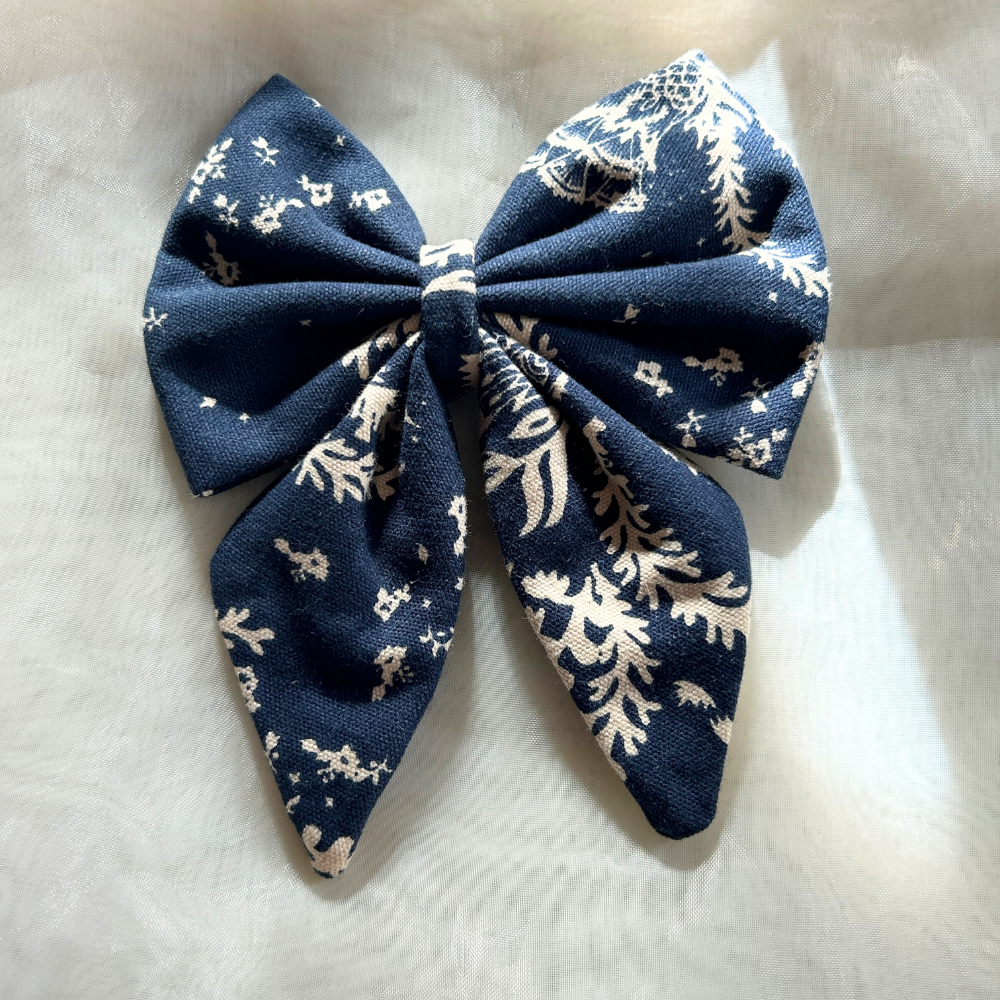 Blue Floral Prints Pigtail Bow
