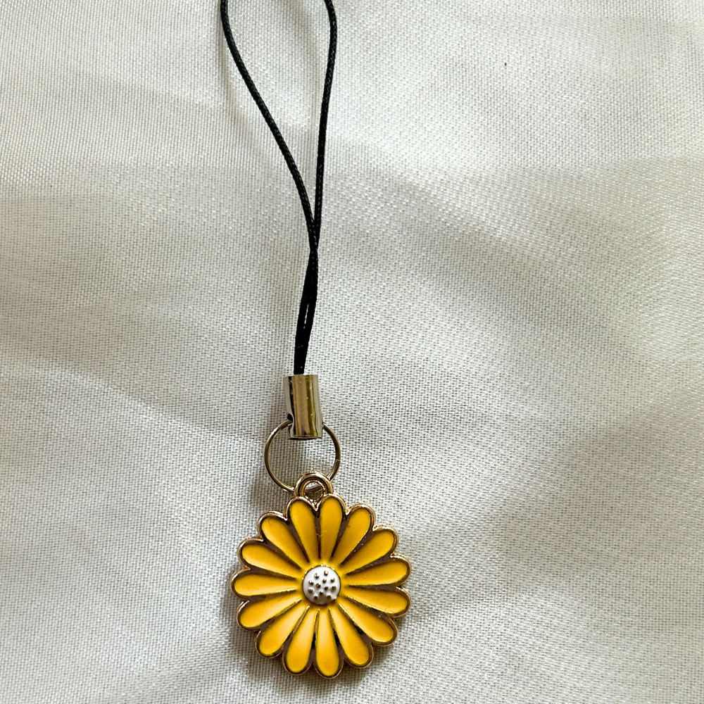 Daisy Phone Charm