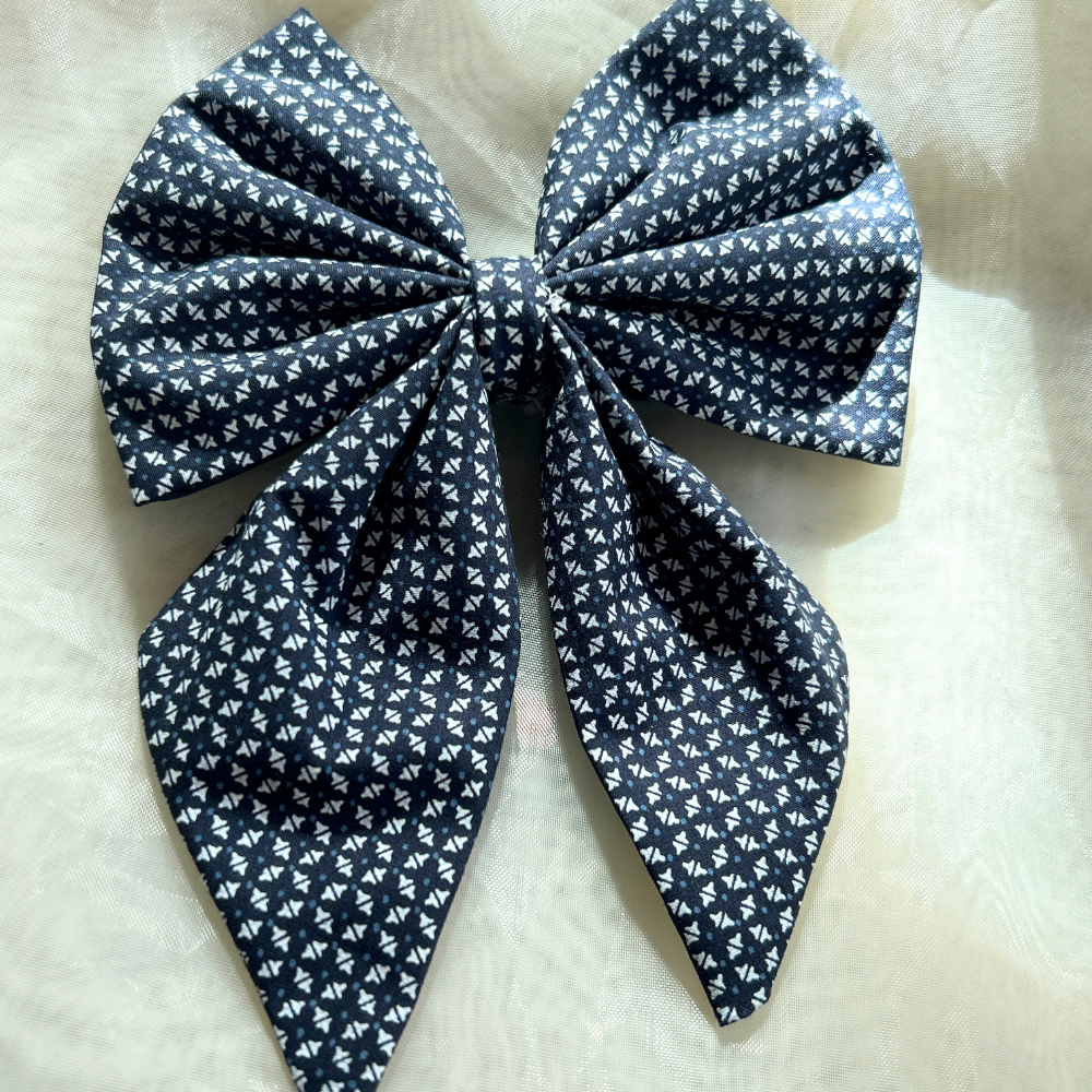 Blue Prints Pigtail Bow