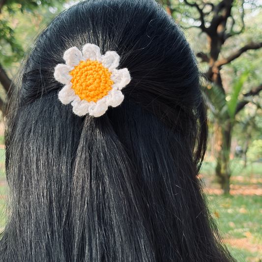 Daisy Crochet Hairtie