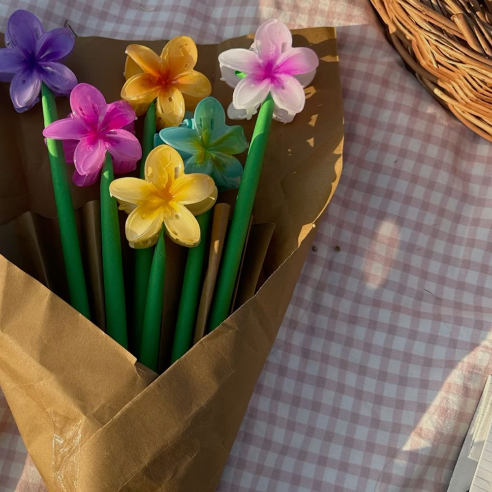 Set of 6 Small Flower Claw Clips