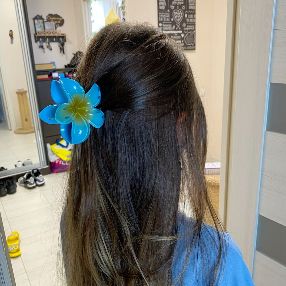Deep Blue Flower Claw Clip - Medium
