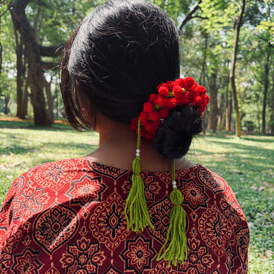 KOMALA  (ಕೋಮಲ / कोमल) - Red Crochet Gajra