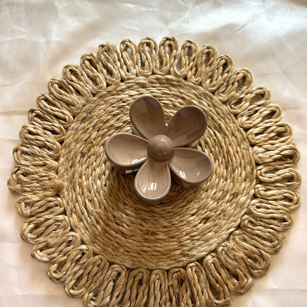 Flower Claw Clip - Medium