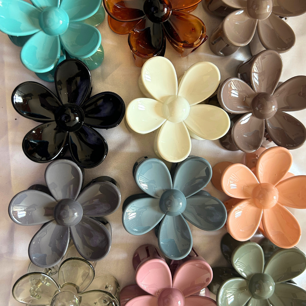Flower Claw Clip - Medium