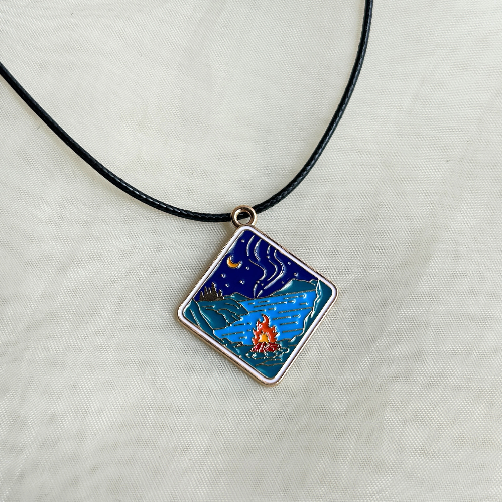 The Travel + Camping Collection Chains