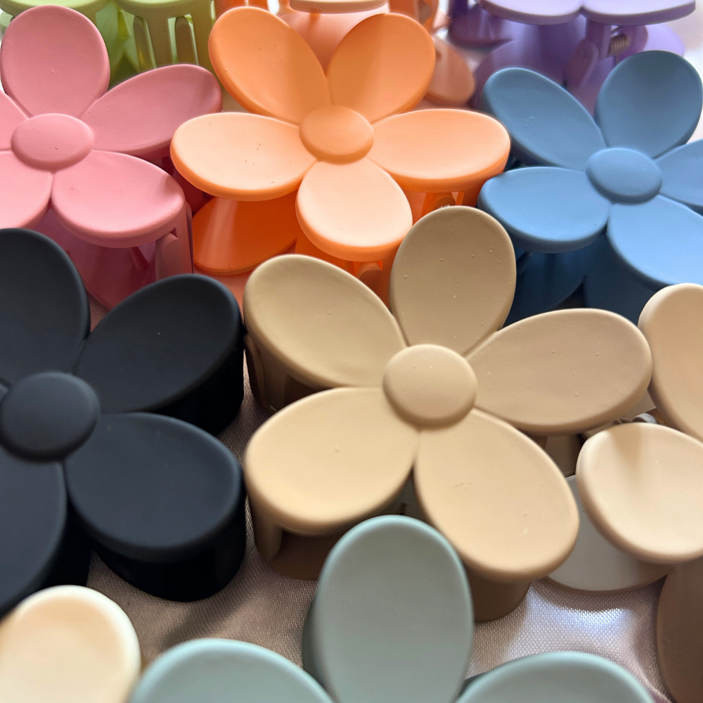 Flower Claw Clip - Medium