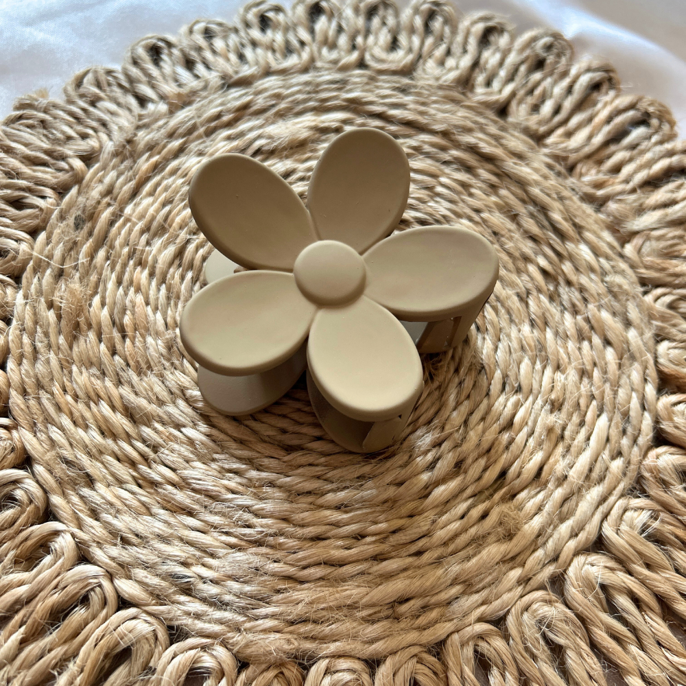 Flower Claw Clip - Medium