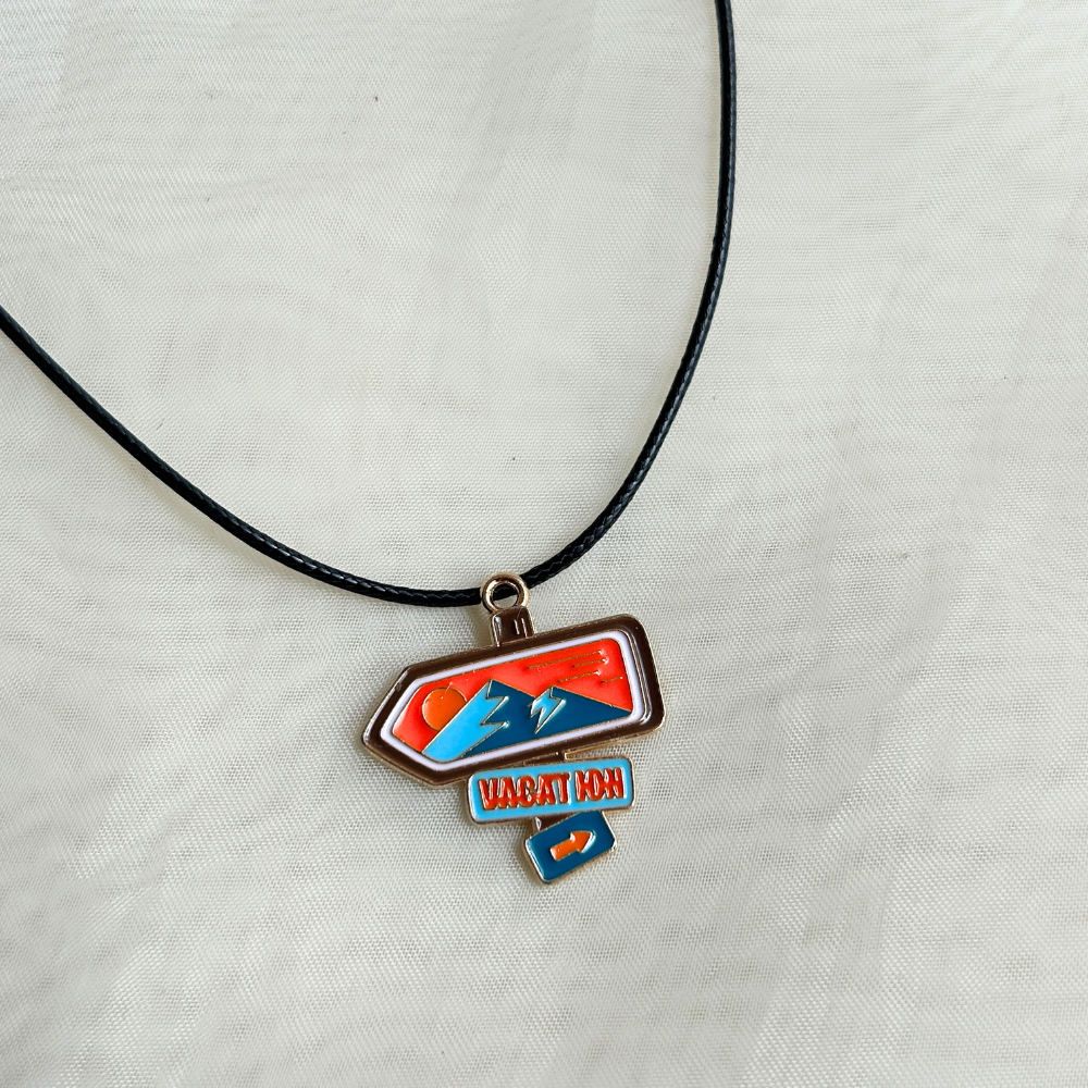 The Travel + Camping Collection Chains