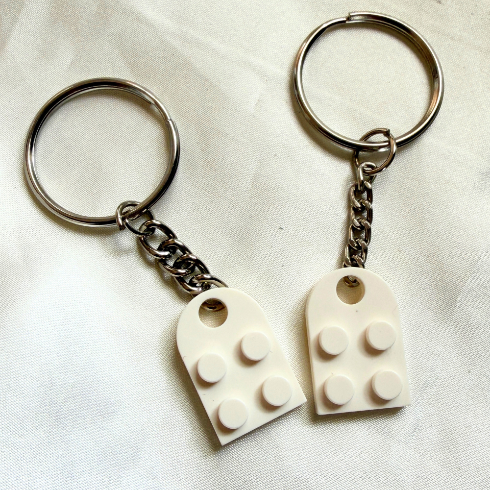 Lego Heart Couple Keychain - Set of 2 Keychains  (White)