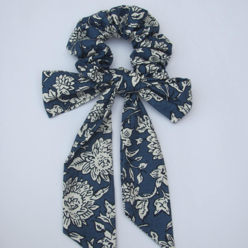 Blue Floral Print scarf Scrunchie  / Tail Scrunchie / Bowknot Scrunchie