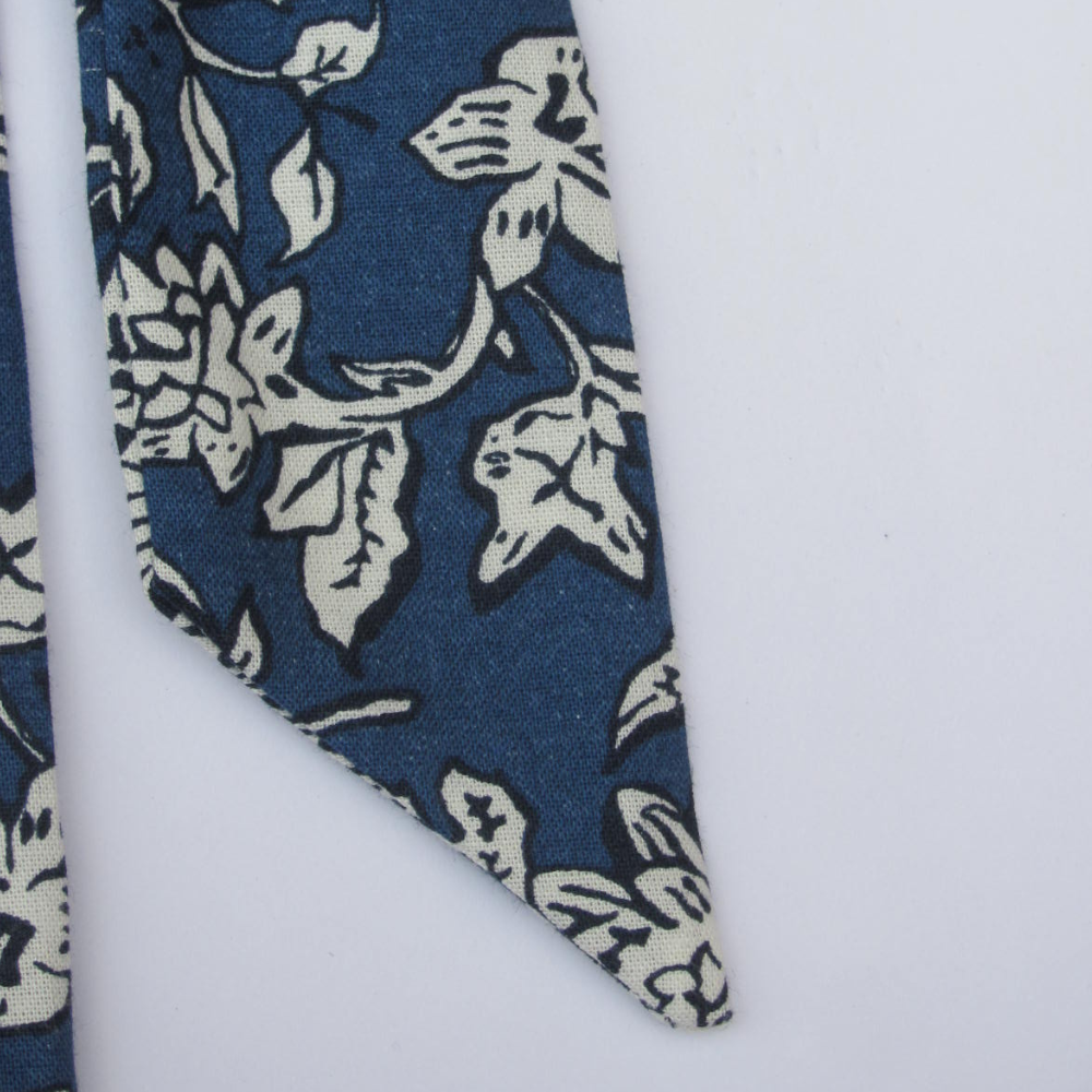 Blue Floral Print scarf Scrunchie  / Tail Scrunchie / Bowknot Scrunchie