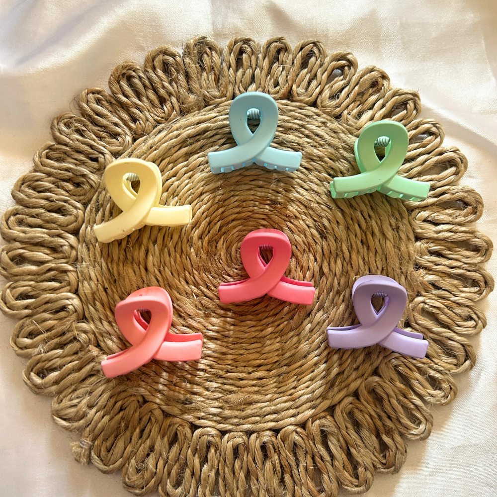 Twisted Bow Claw Clip - Small