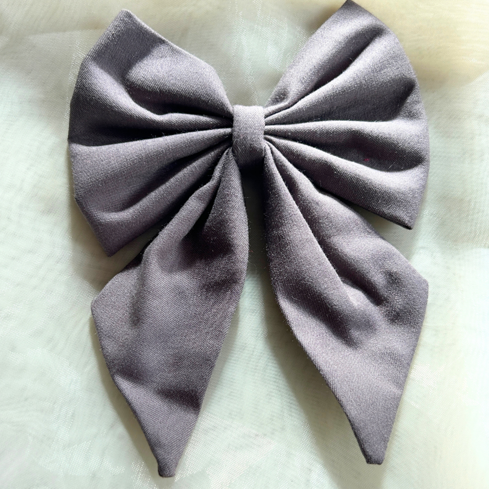 Grey Pigtail Bow