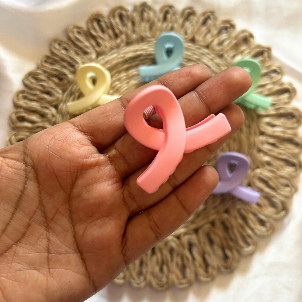 Twisted Bow Claw Clip - Small