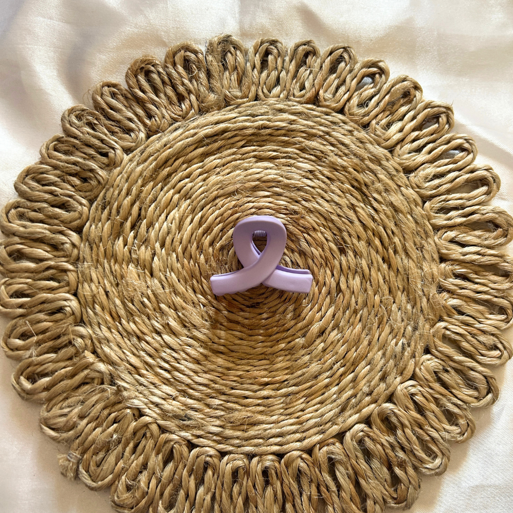 Twisted Bow Claw Clip - Small