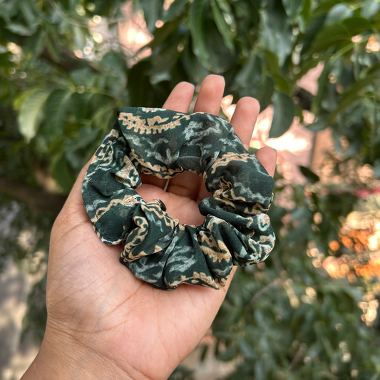 Green Printed Scrunchie - XS