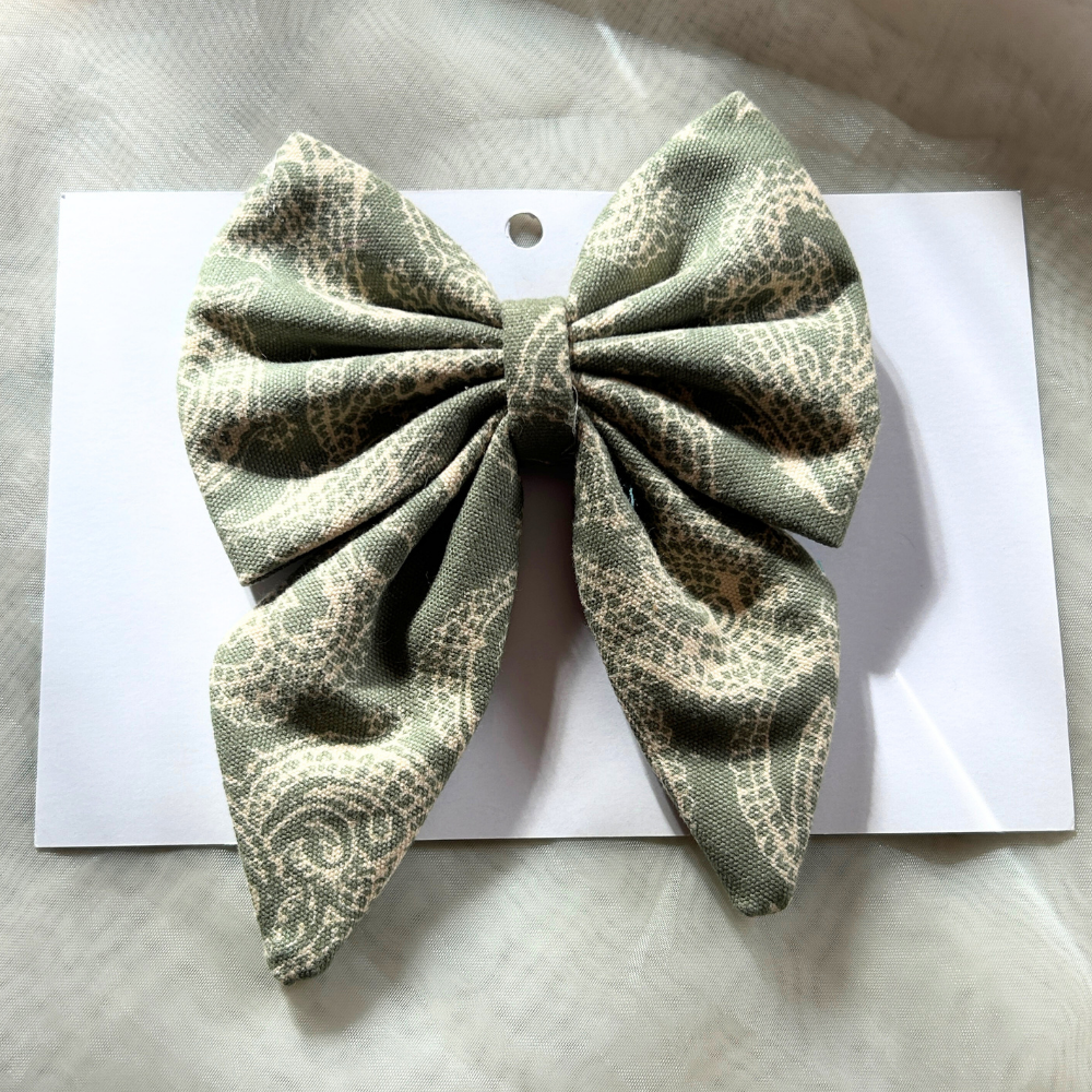Green Prints Pigtail Bow