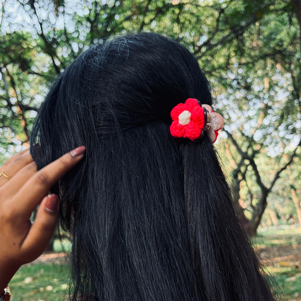 Crochet Flower Claw Clip - Bright Pink