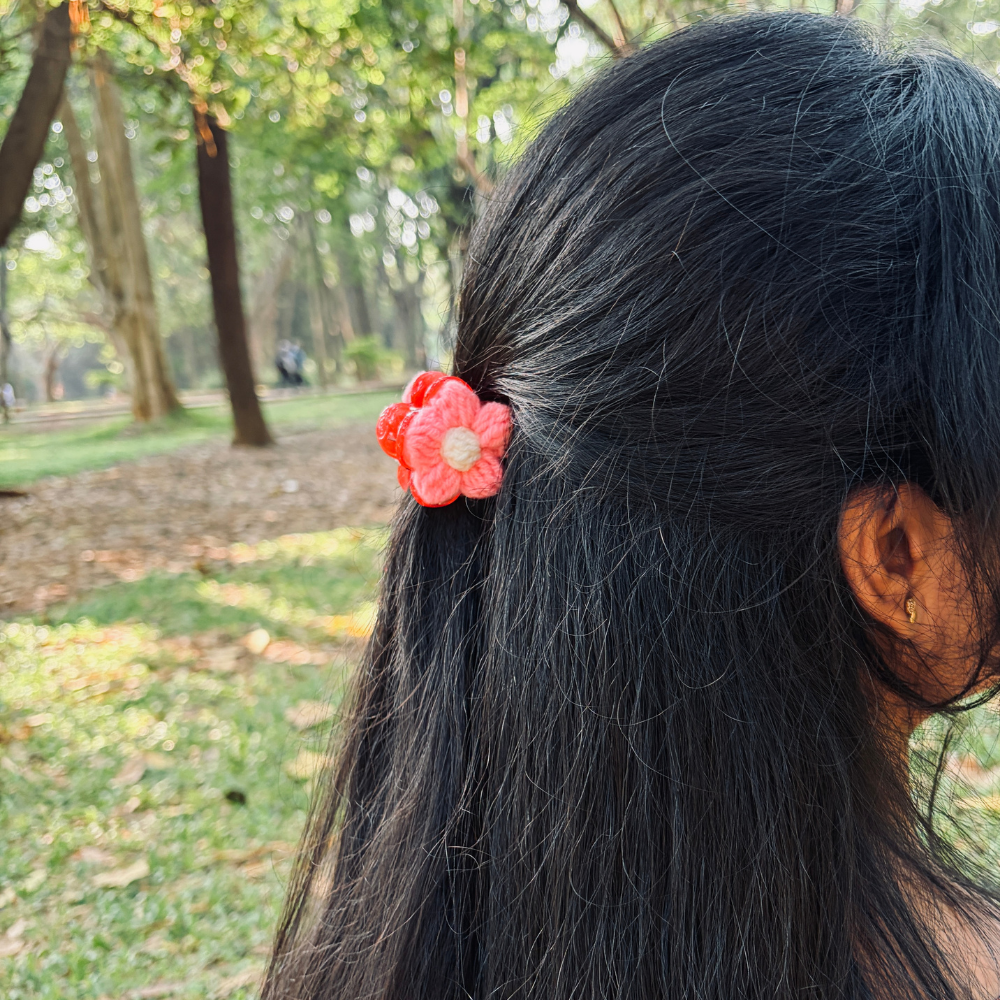 Crochet Flower Claw Clip - Light  Pink
