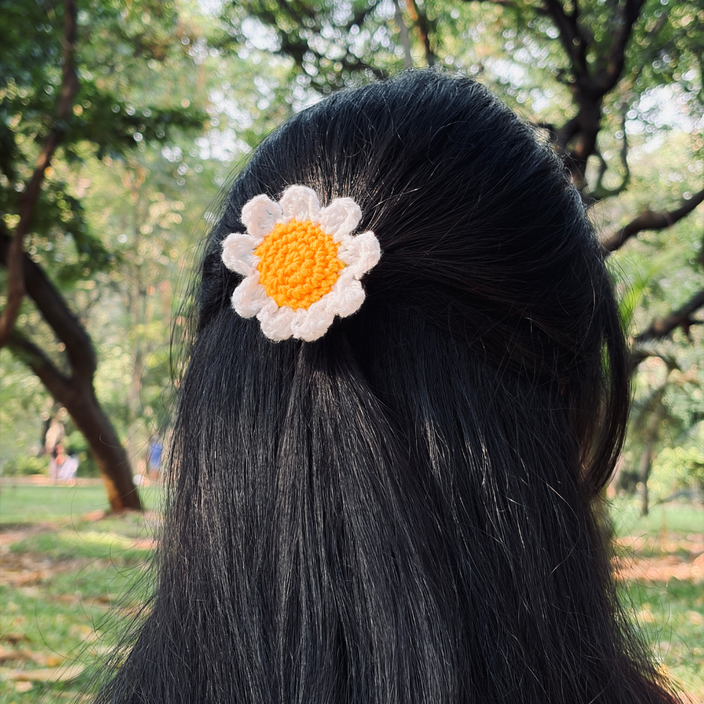Daisy Crochet Hairtie