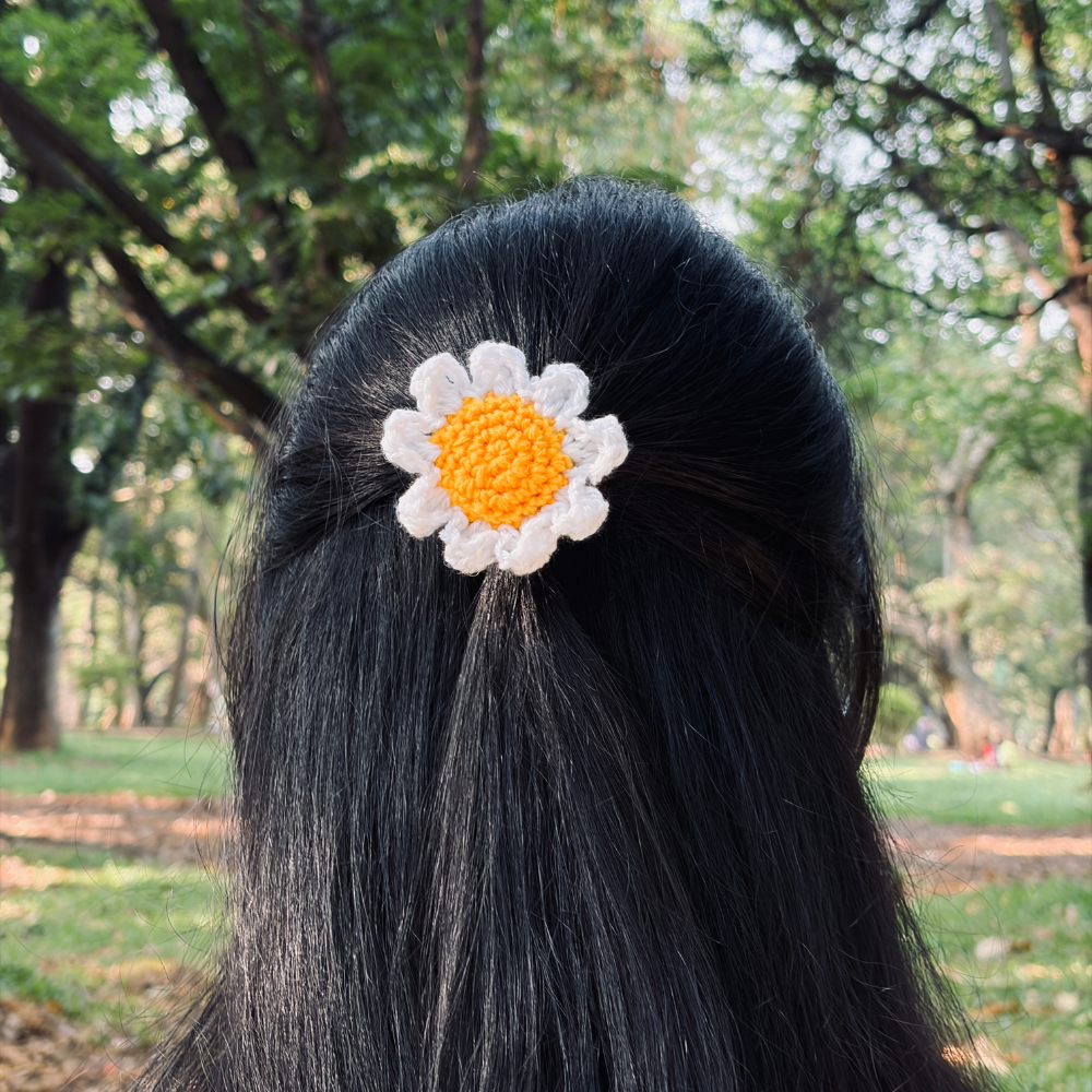 Daisy Crochet Hairtie