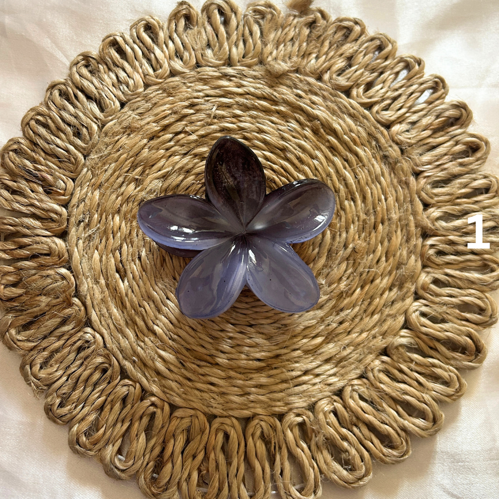 Flower Claw Clip - Medium