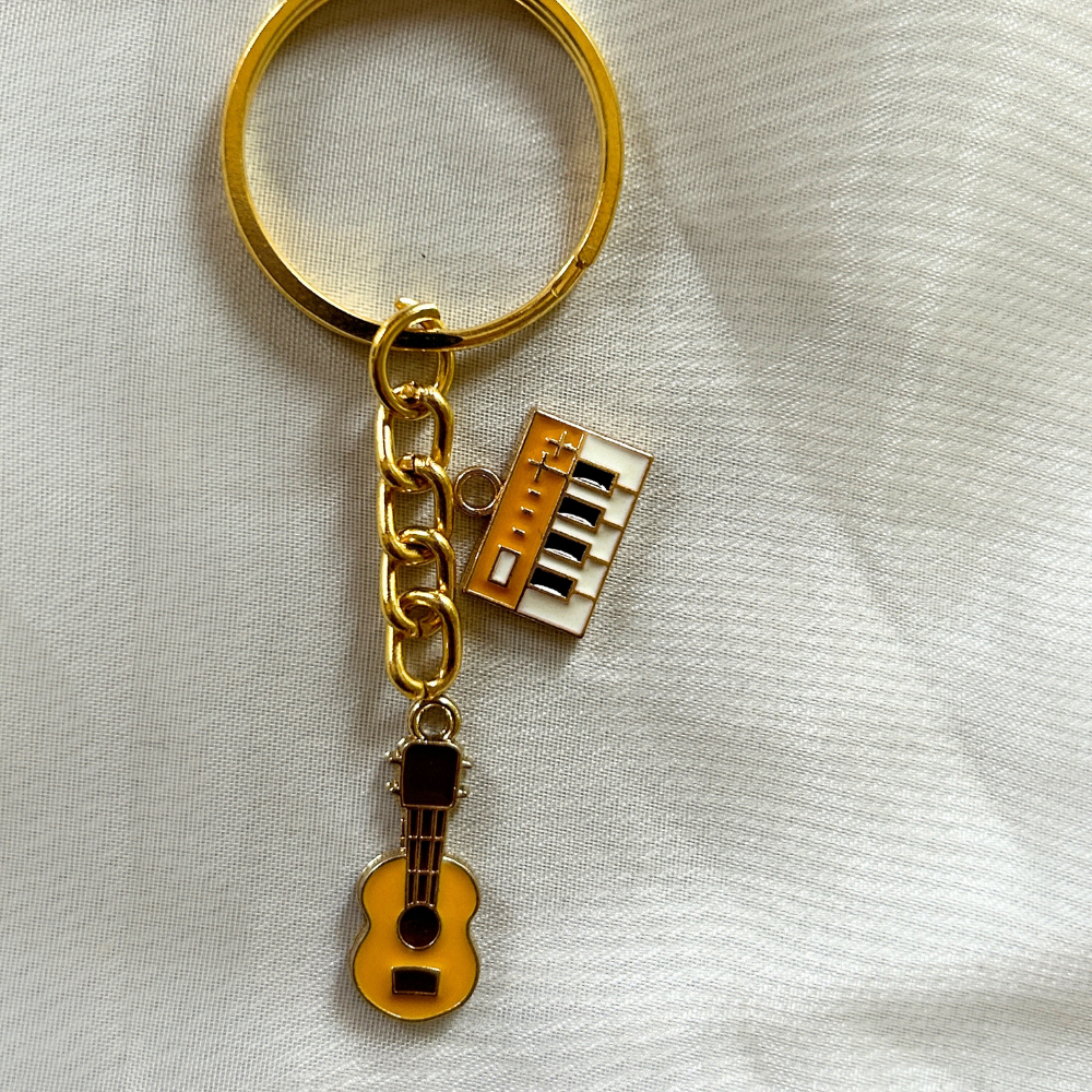 Guitar and Piano Keychain - Musical Instruments