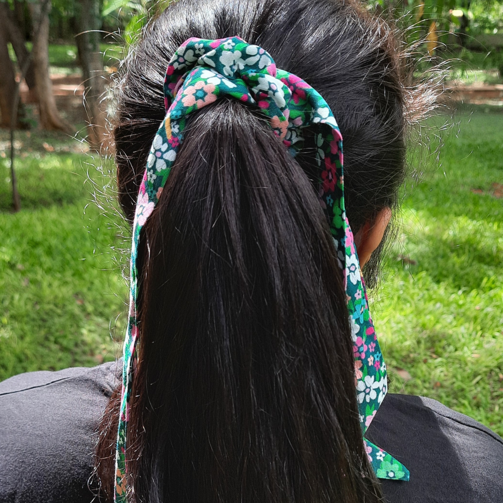 Green Prints Scarf Scrunchie  / Tail Scrunchie / Bowknot Scrunchie