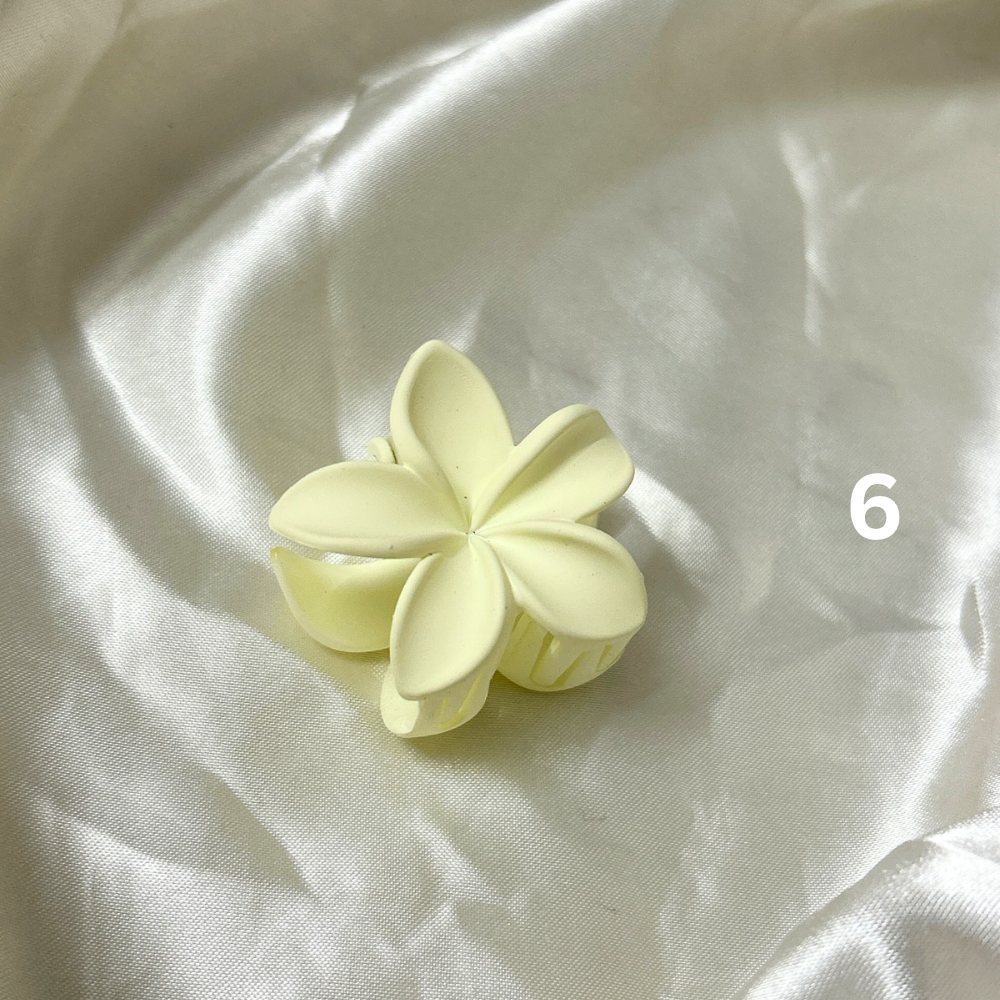 Flower Shaped Claw Clip - Small