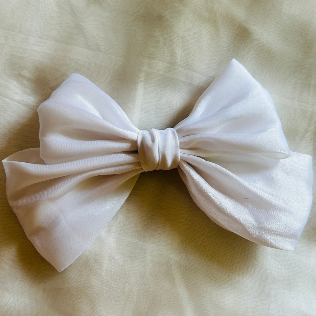 White XL bow