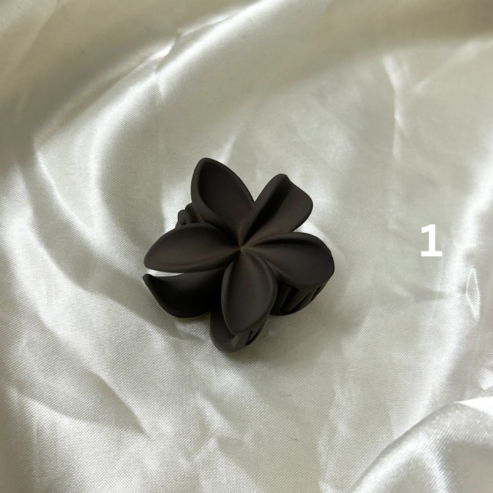 Flower Shaped Claw Clip - Small