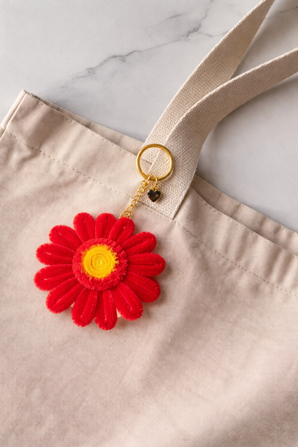 Red Daisy Keychain - Pipe Cleaner Straw Collection