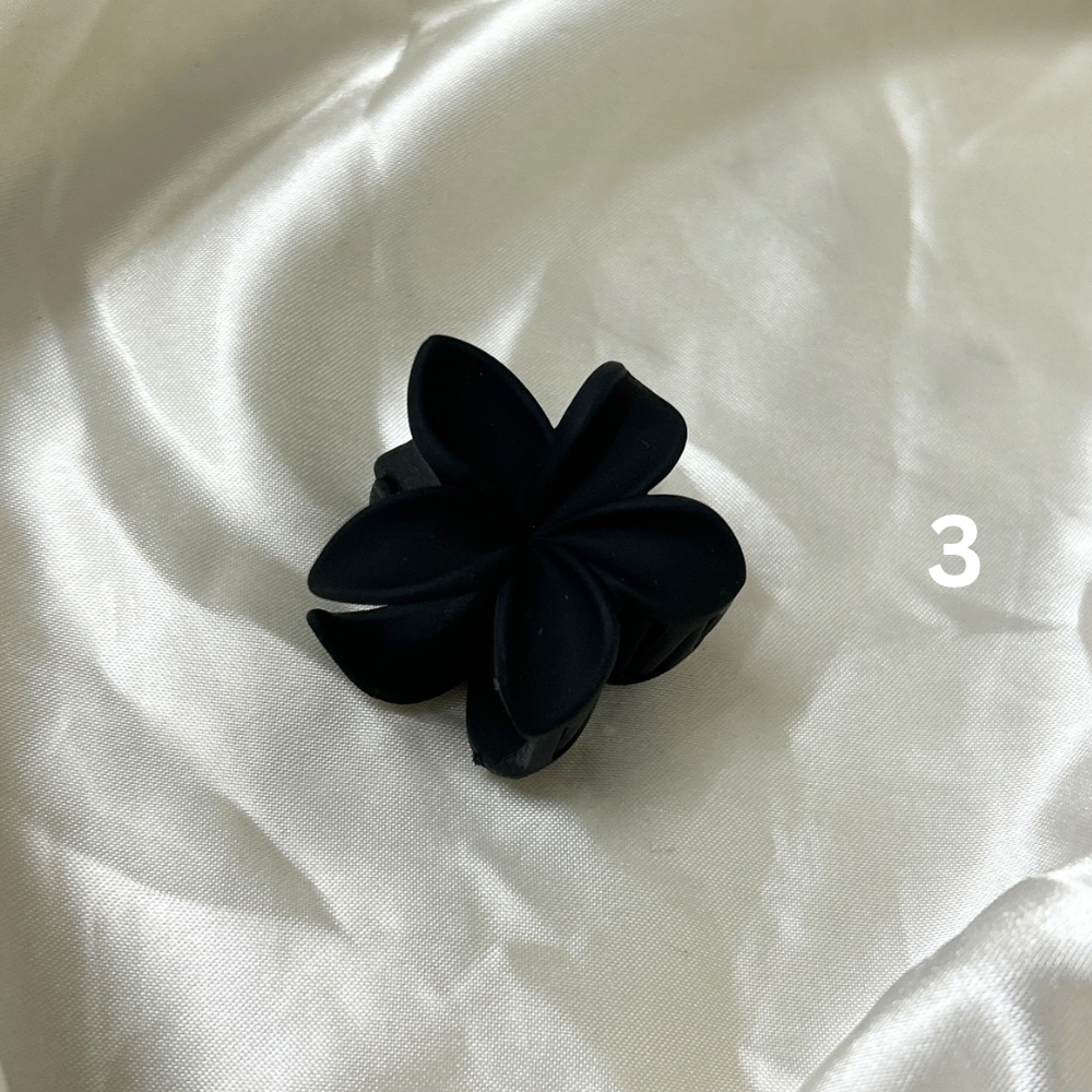 Flower Shaped Claw Clip - Small